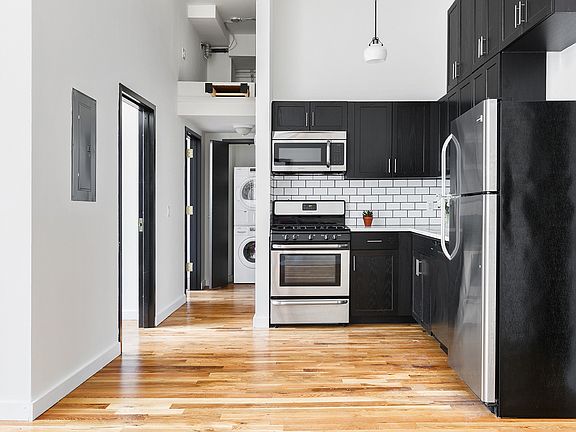 4th image of 76 N 4th St APT 512