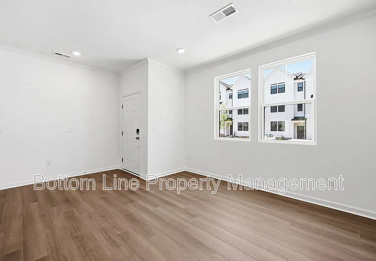 2308 Oakwood Meadows Ct — Photo 18