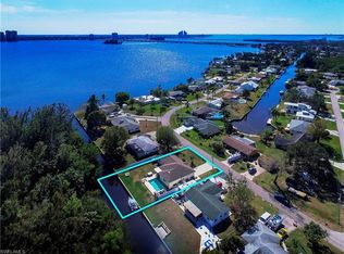 1330 Harbor View Dr, North Fort Myers, FL 33917