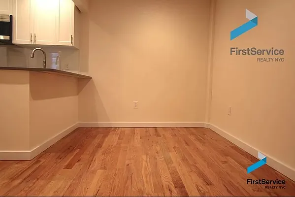 Rented by FirstService Realty (legacy) | media 14