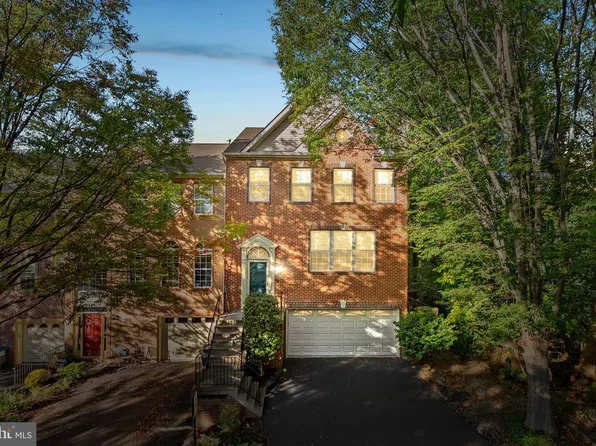 4009 Rosemeade Dr, Fairfax, VA 22033