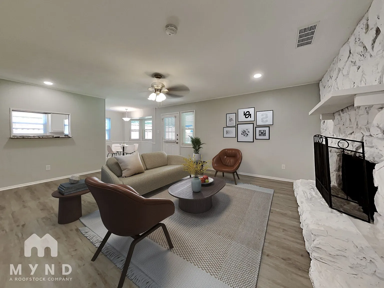 4 bed, 2.0 bath, 1776 sqft, $2,100 — Photo 2