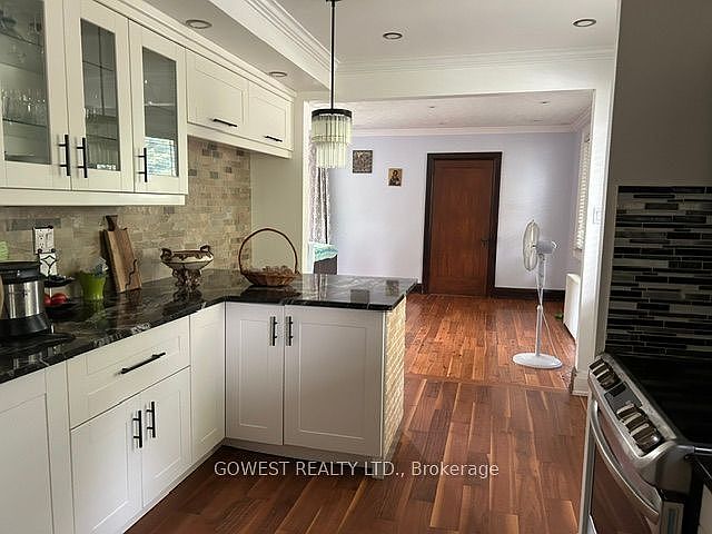 1st image of 6054 Corwin Ave