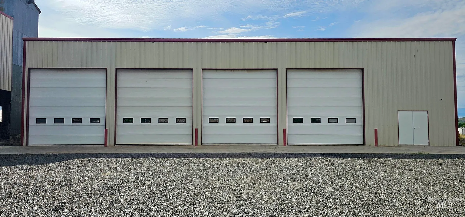 30 S Commercial St, Cambridge ID - Owner Finance Home