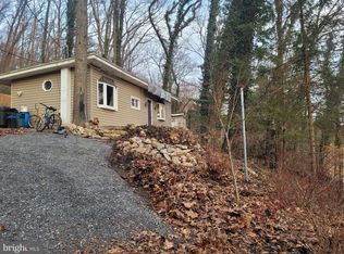 198 Old State Rd, Jonestown, PA 17038