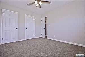 3rd image of 534 W Century Blvd