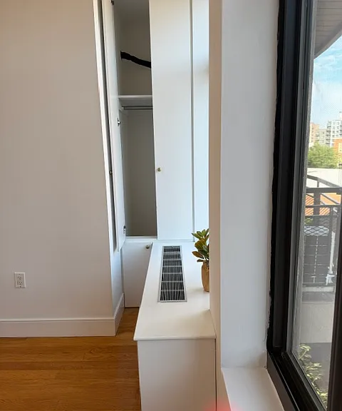 29-11 12th St #4Z — Photo 5