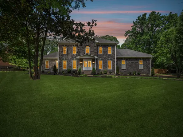 2205 Chadwick Ct, Mount Juliet, TN 37122