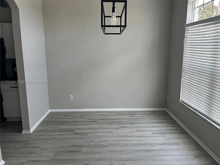 189 Emeraldview Ave — Photo 10