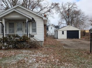 44 W Elza Ave, Hazel Park, MI 48030