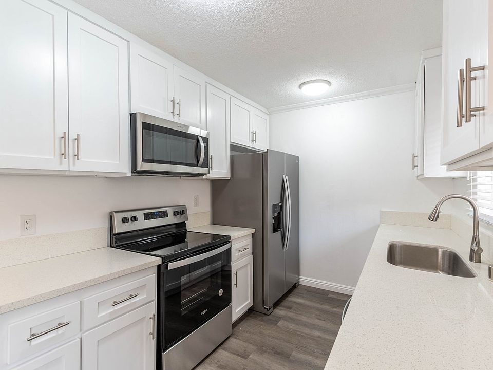 1st image of 6520 Shirley Ave Unit 3