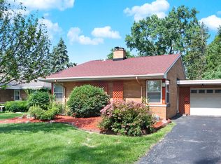 544 S Hillcrest Ave, Elmhurst, IL 60126