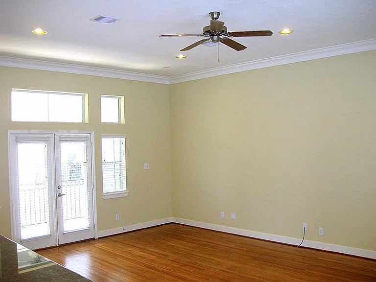 5734 Kansas St — Photo 18