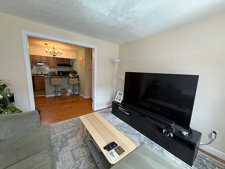 9 Commonwealth Ct #11 — Photo 3