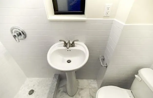 Rented by Voro New York | media 38