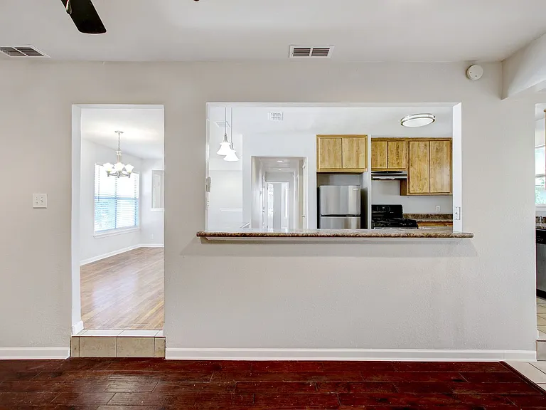 434 Schmeltzer Ln — Photo 13
