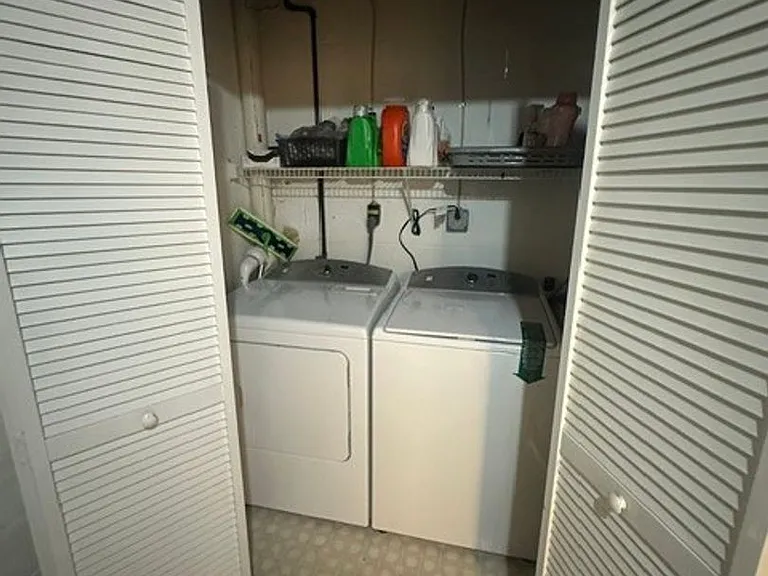 3024 Estate Dr — Photo 43