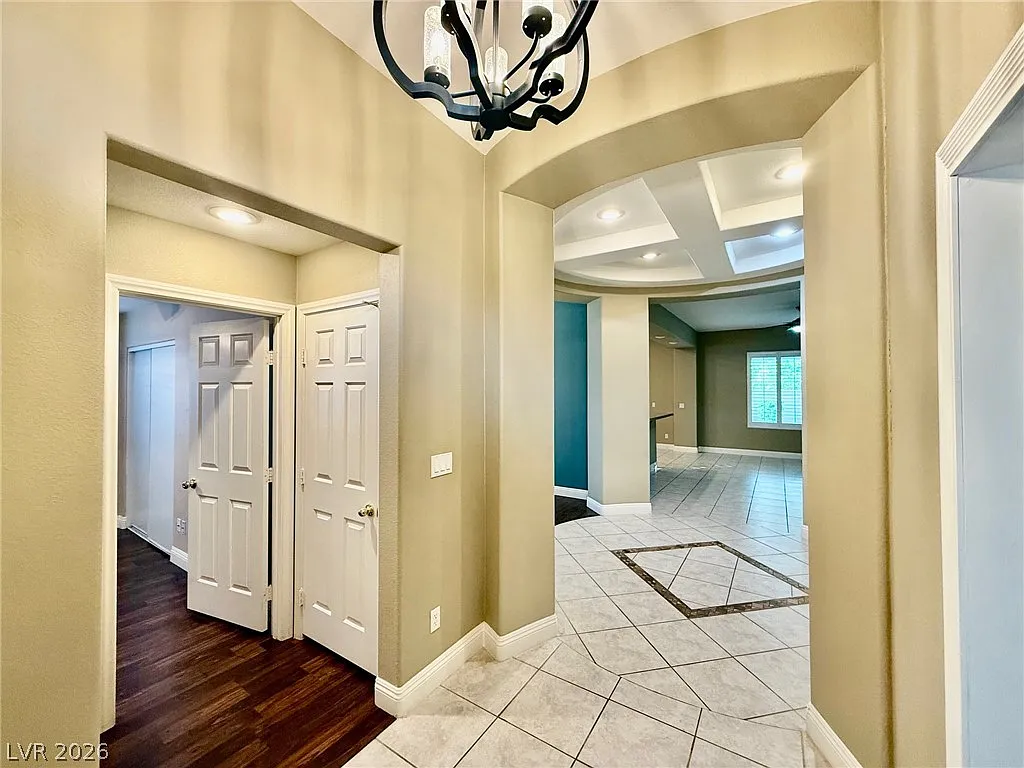 3 bed, 2.0 bath, 2225 sqft, $2,825 — Photo 3