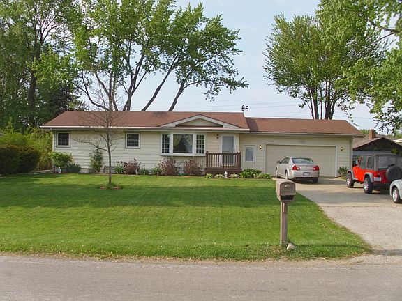 2nd image of 1365 Brentwood Dr