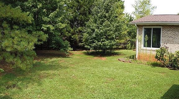 4th image of 1411 Peabody Dr
