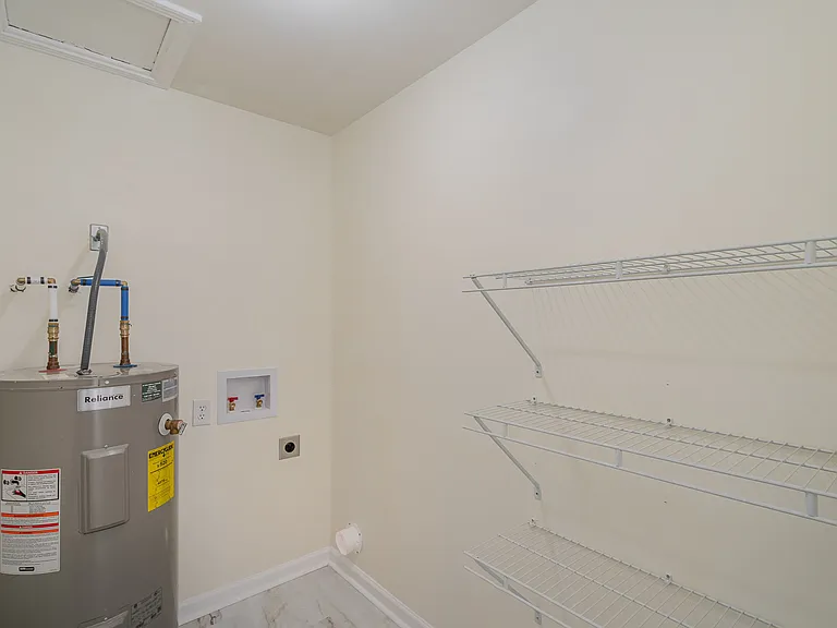 122 Brookside Dr — Photo 23