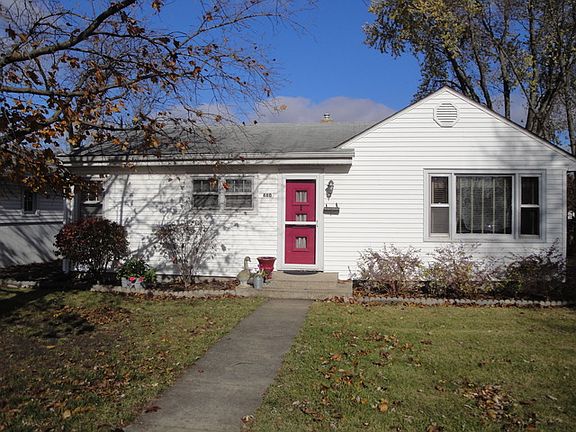 3rd image of 460 Lake St