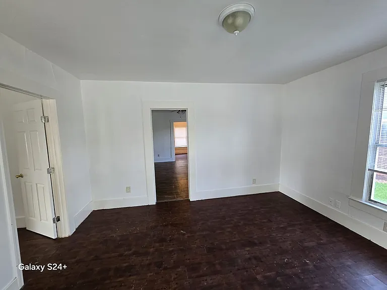 755 Doucette Ave — Photo 24