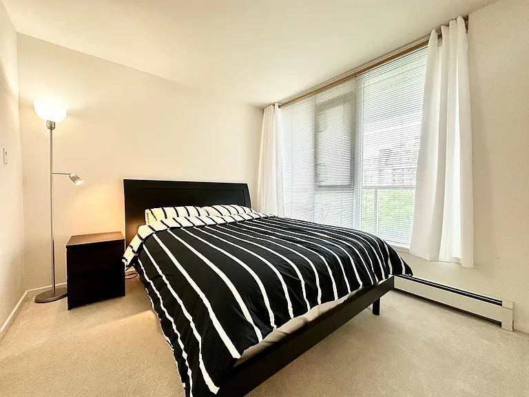 1887 Crowe St #605 — Photo 9