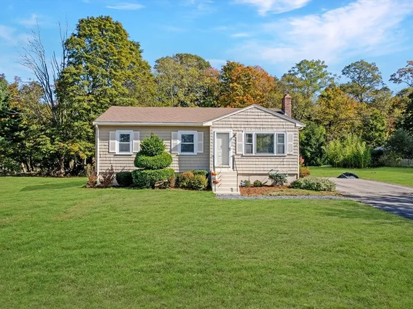 839 Lincoln St, Franklin, MA 02038