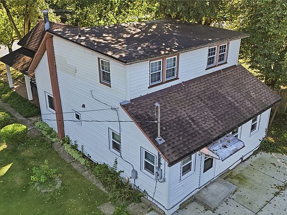 2nd image of 7570 Troy Rd