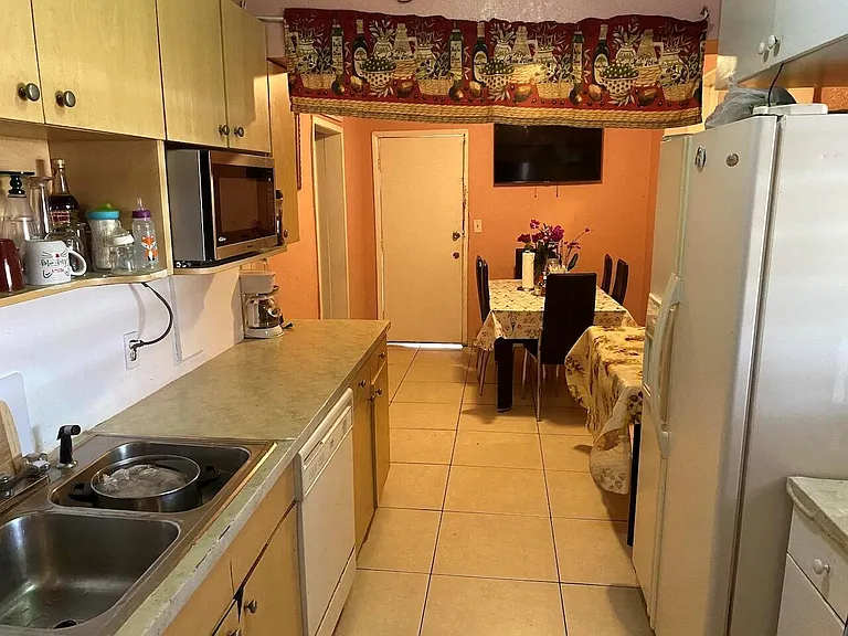 12920 Westview Dr — Photo 6
