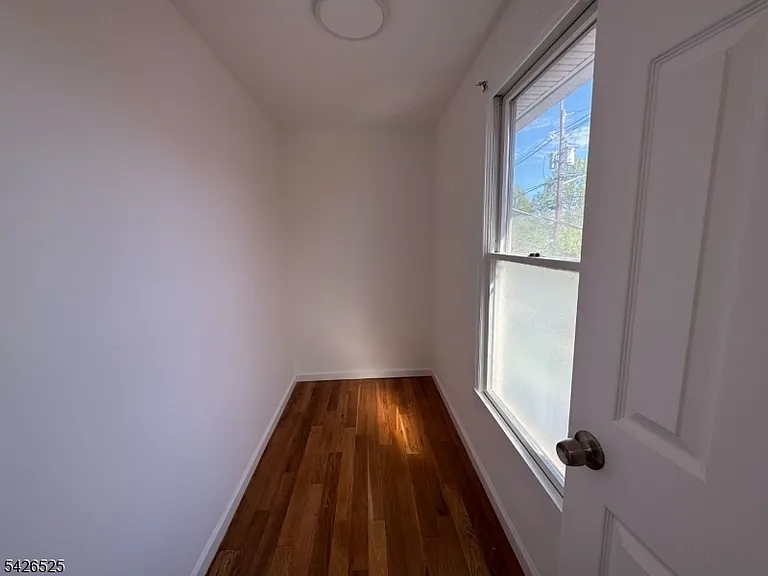 87 Fairview Ave — Photo 15