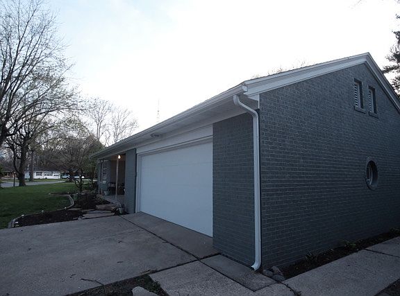 New Garage Door and casing!