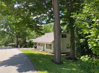 214 Woodland Dr, Boone, NC 28607