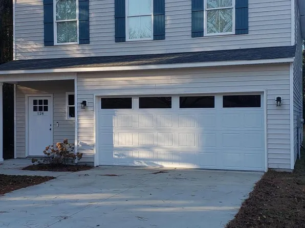 124 E Camp Kiro Road, New Bern, NC 28560