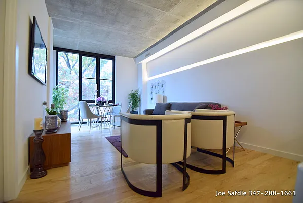 Rented by Safdie Realty Group | media 3