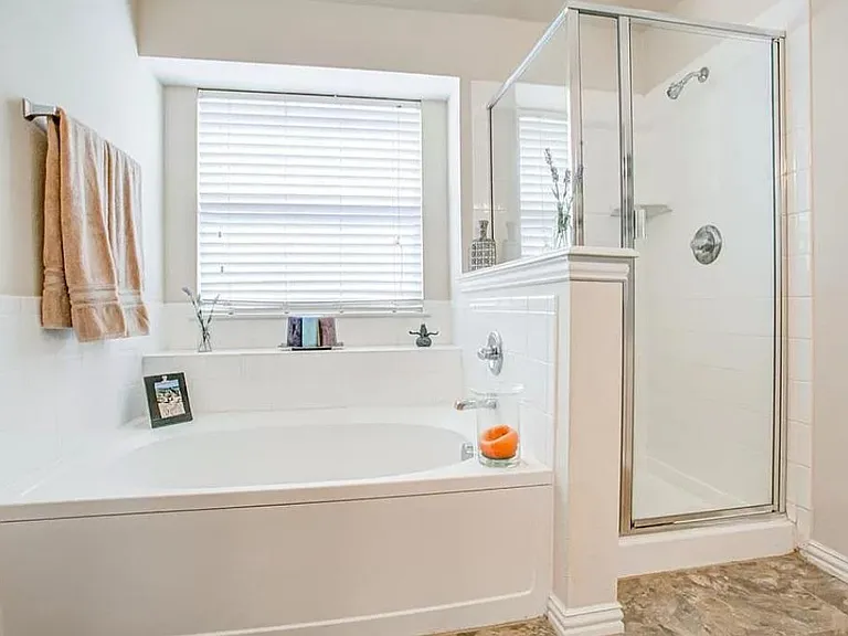 1208 Shamrock Dr — Photo 21