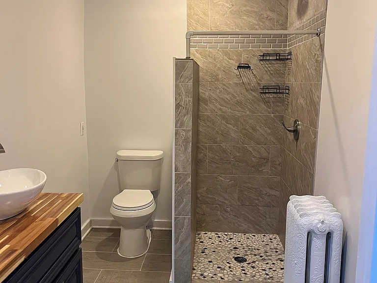 552 S Main St — Photo 7