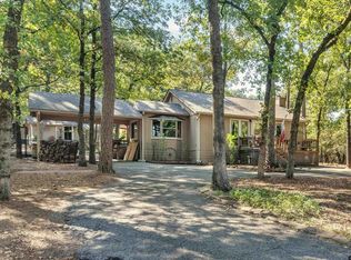 210 Magnolia Ln, Holly Lake Ranch, TX 75765