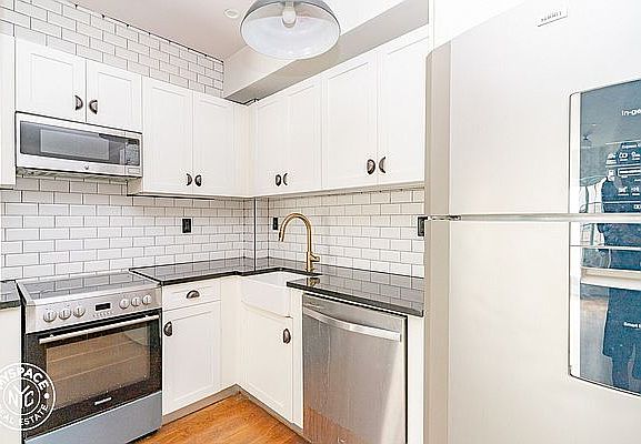1st image of 11 Brooklyn Ave #4G