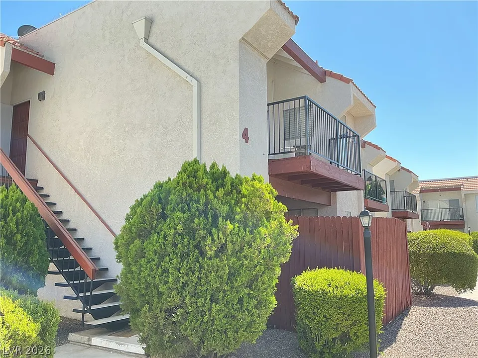 870 Avenue B #406