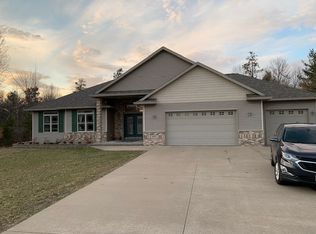 4816 Whitetail Dr, Stevens Point, WI 54482