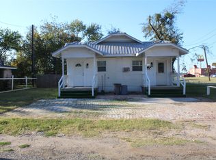 1909 Sycamore St, Commerce, TX 75428