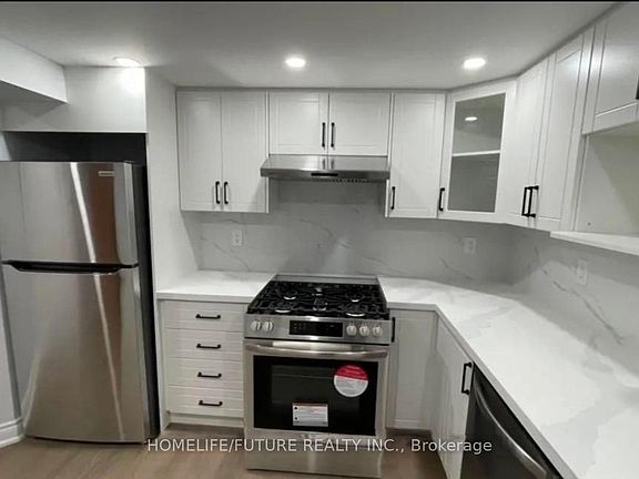 4th image of 23 Shaddock Cres #Basement