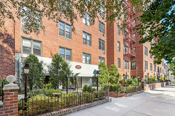 Sold by Compass | media 11