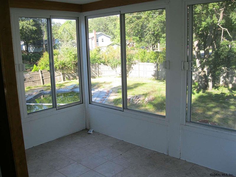 5th image of 4343 BUCKINGHAM Drive