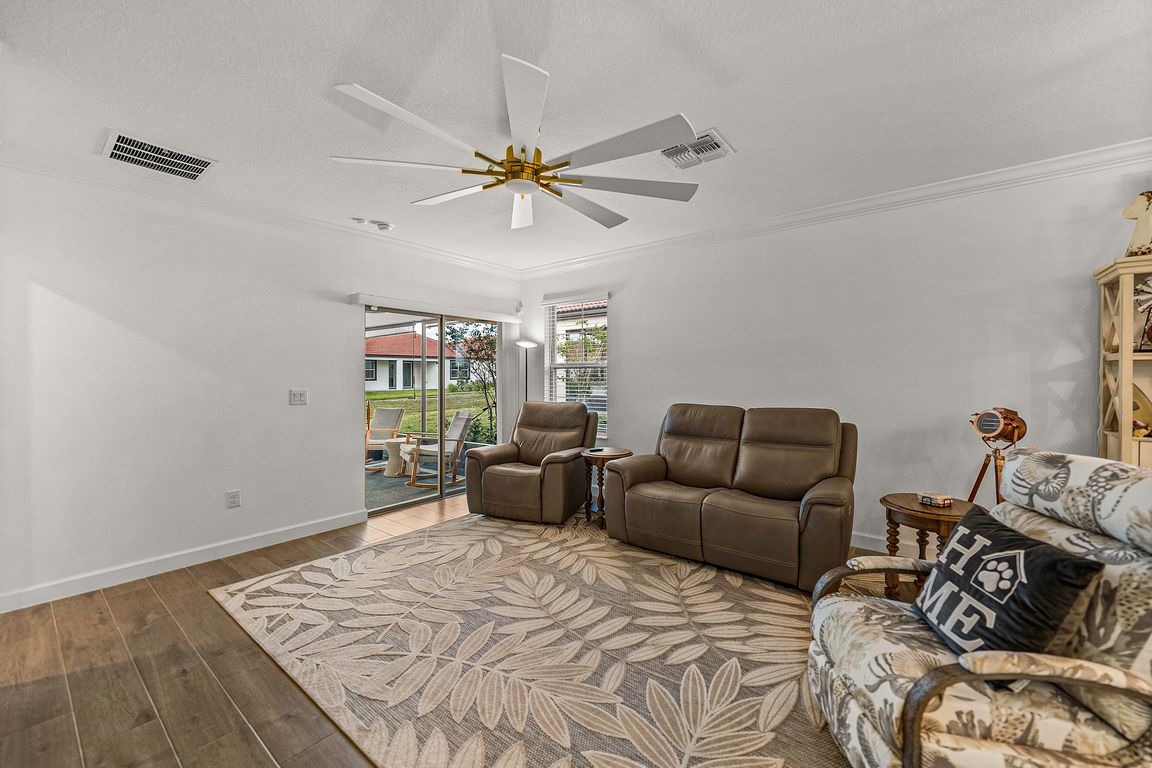 next background image