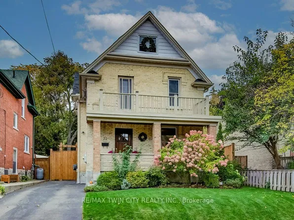 22 Whitney Pl, Kitchener, ON N2G 2X5