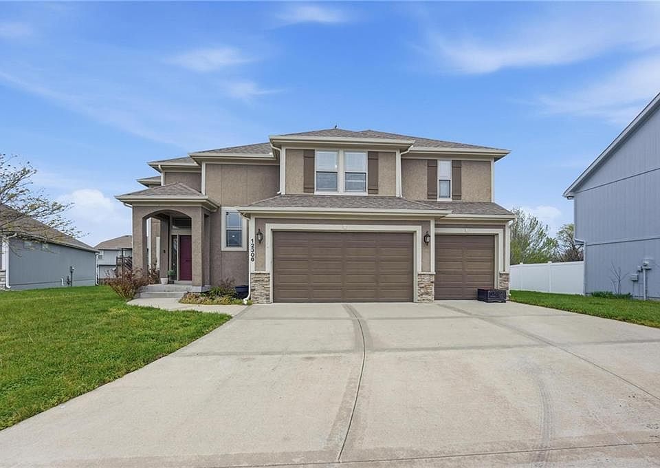 1st image of 12306 Burr Oak Cir