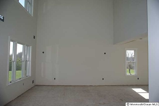 1st image of 13 Lebers Ln